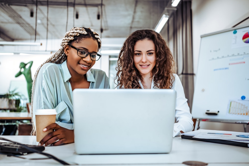 Modern,Business,Women,Work,At,A,Laptop.,Business,Meeting,And
