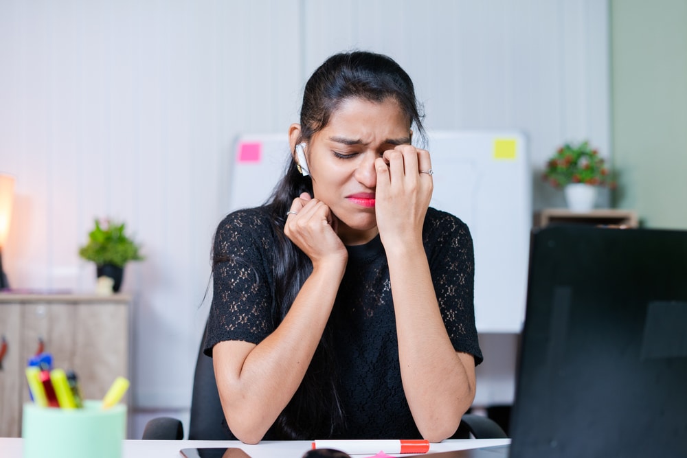 Medium,Shot,Of,Frustrated,Sad,Crying,Young,Indian,Woman,At